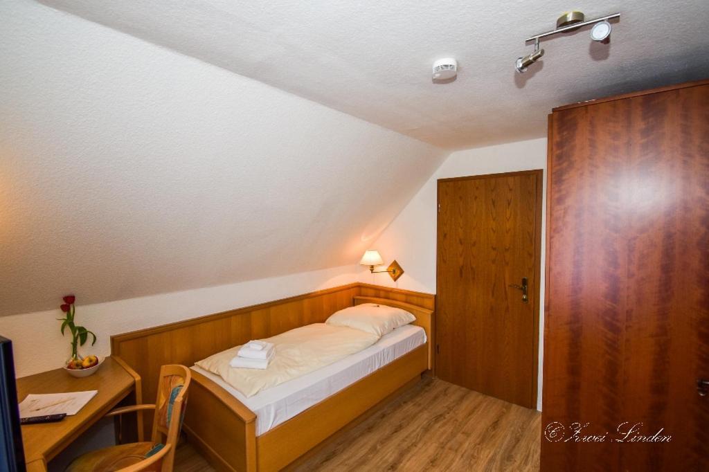 Hotel Zwei Linden - Links Der Elbe - Niedersachsen Balje Eksteriør billede